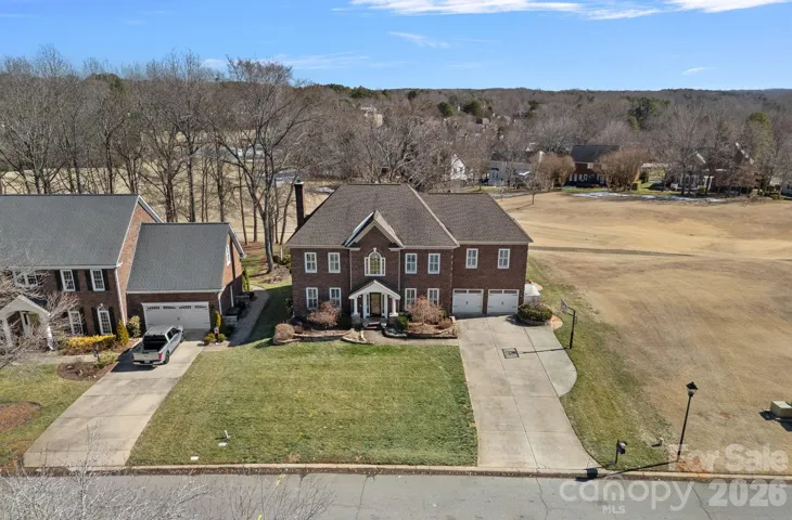 Aerial of the homes Golf Course view and Common Area side lot next door for a lot of privacy.