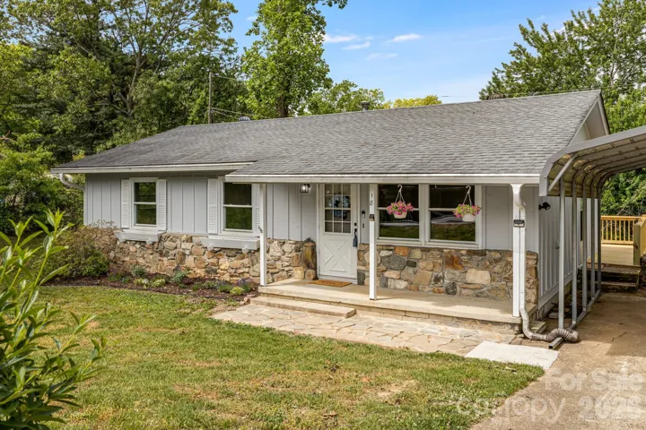 18 Compton Dr