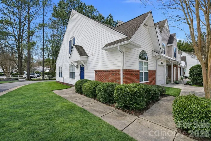 Beautiful end town home