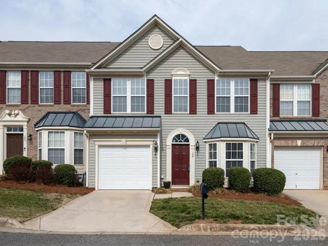 125 Kallie Loop, Mooresville - Spacious 3 bedroom/2 1/2 bath townhome with private garage.