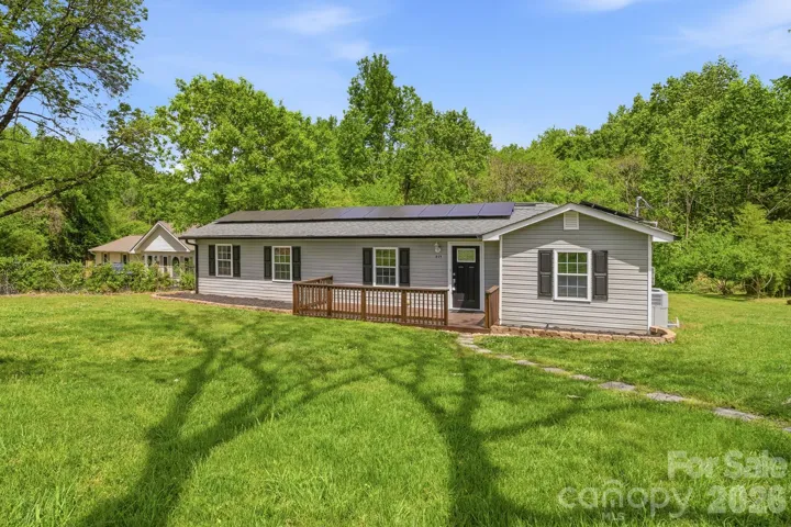 Energy effciency on this great starter home