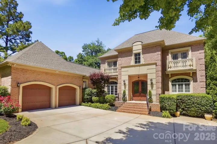 Stunning 6BR waterfront home w/ amazing views of Mill Creek Inlet on Lake Wylie