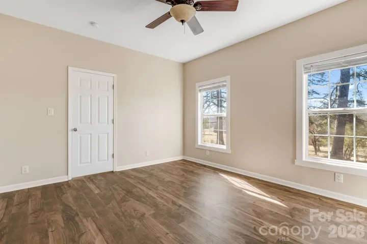 Love those big windows!