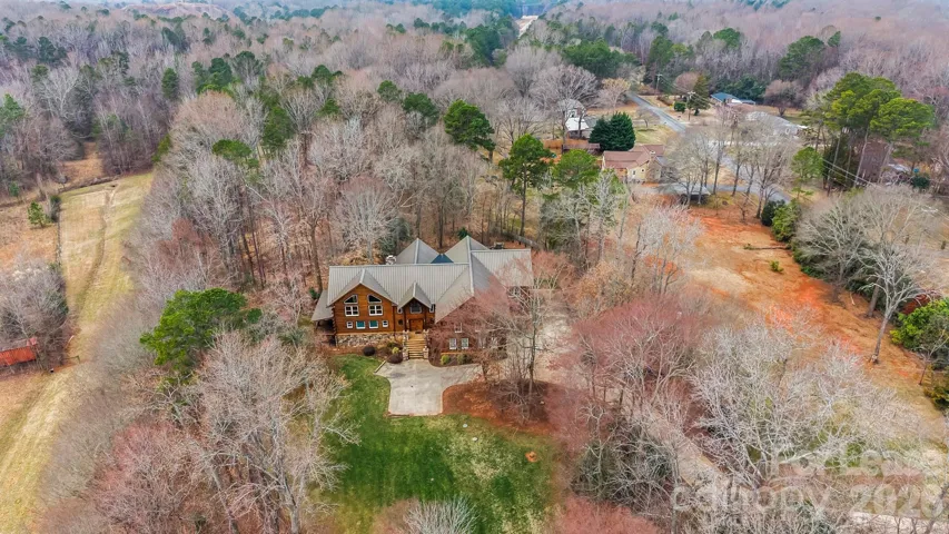 4535 Charlie Hipp Rd. - The Lodge property!