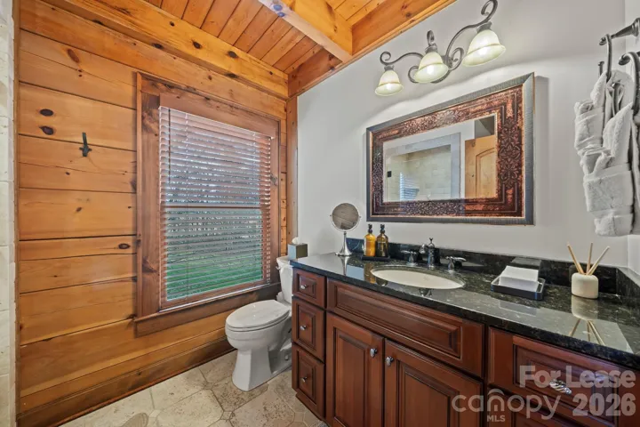 Full Bath 2