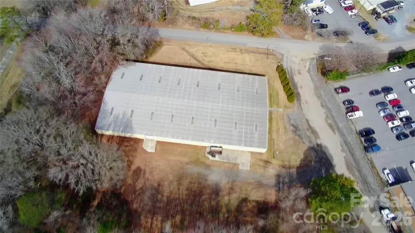 Building dimensions 200 ft x 100 ft