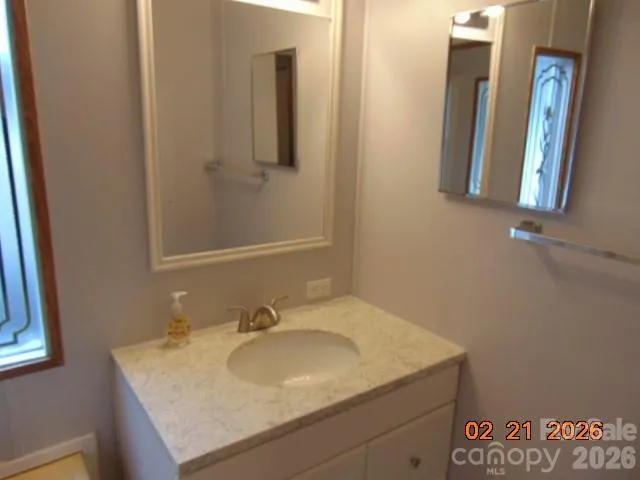 Master bath 