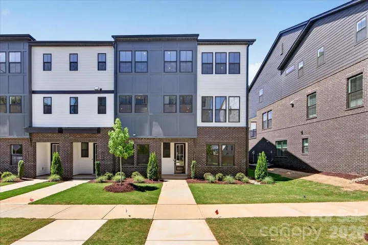 Low maintenance Townhome Living in Ballantyne