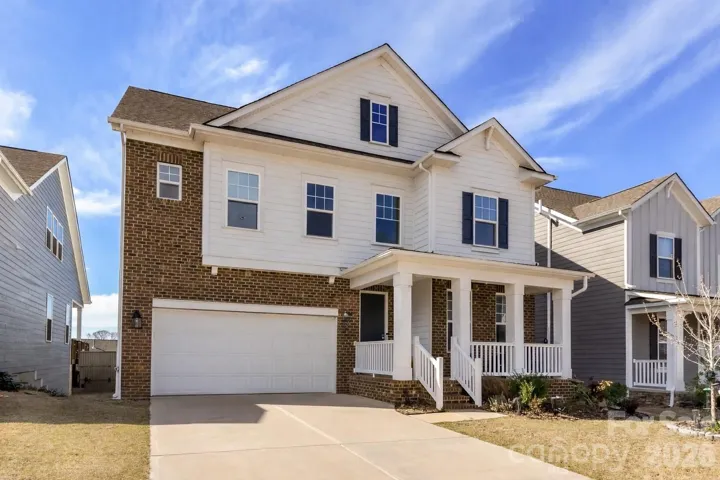 Gorgeous 6 Bdrm , 5 Bath home with a Finished Basement!