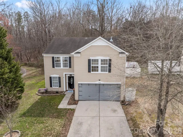 Parking is easy with large driveway