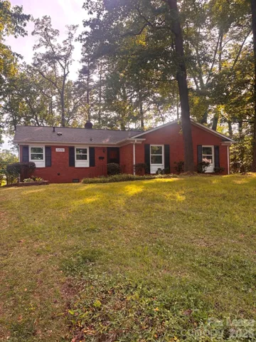 1400 Hillwood Court