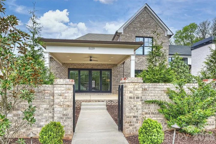 Gated Access to rear yard