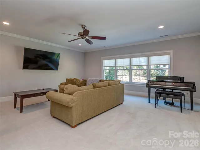 2nd Floor Bonus Room that is perfect for just about any use you can imagine!