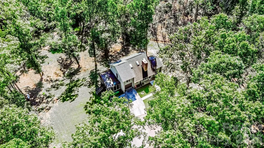 Rare 2.5 Acre Property Close to Town with Room to Expand