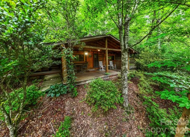 Welcome to 3739 Pickens Hwy Rosman, NC!