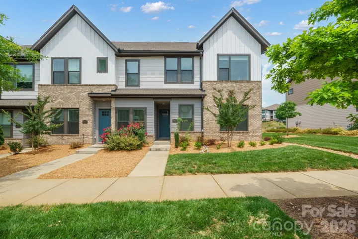 Welcome to 5939 Ardrey Kell Rd in Waverly!