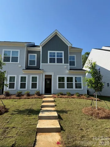 Homesite 4 features an end-unit Cannalily floorplan (currently under construction)