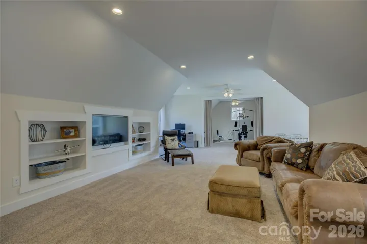 Bonus room.