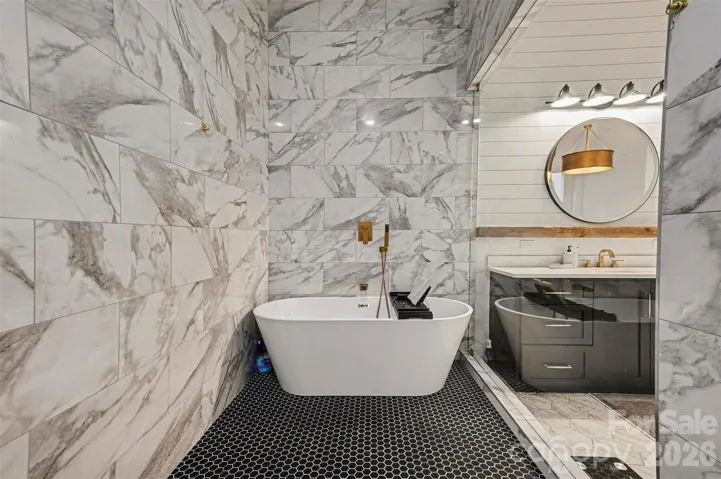 Relaxing Spa Tub in the Shower Area