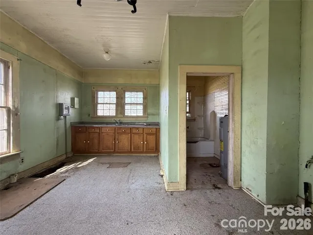 1170