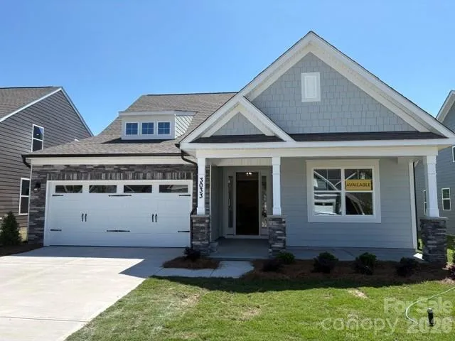 Homesite 166 features a 1.5 story Avery floorplan