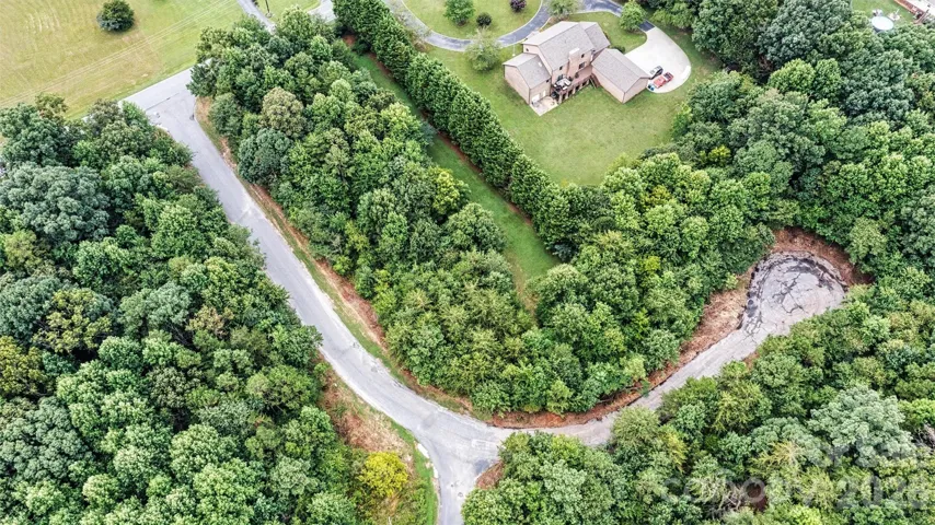 Aerial Direct Overhead/Cul-de-sac View