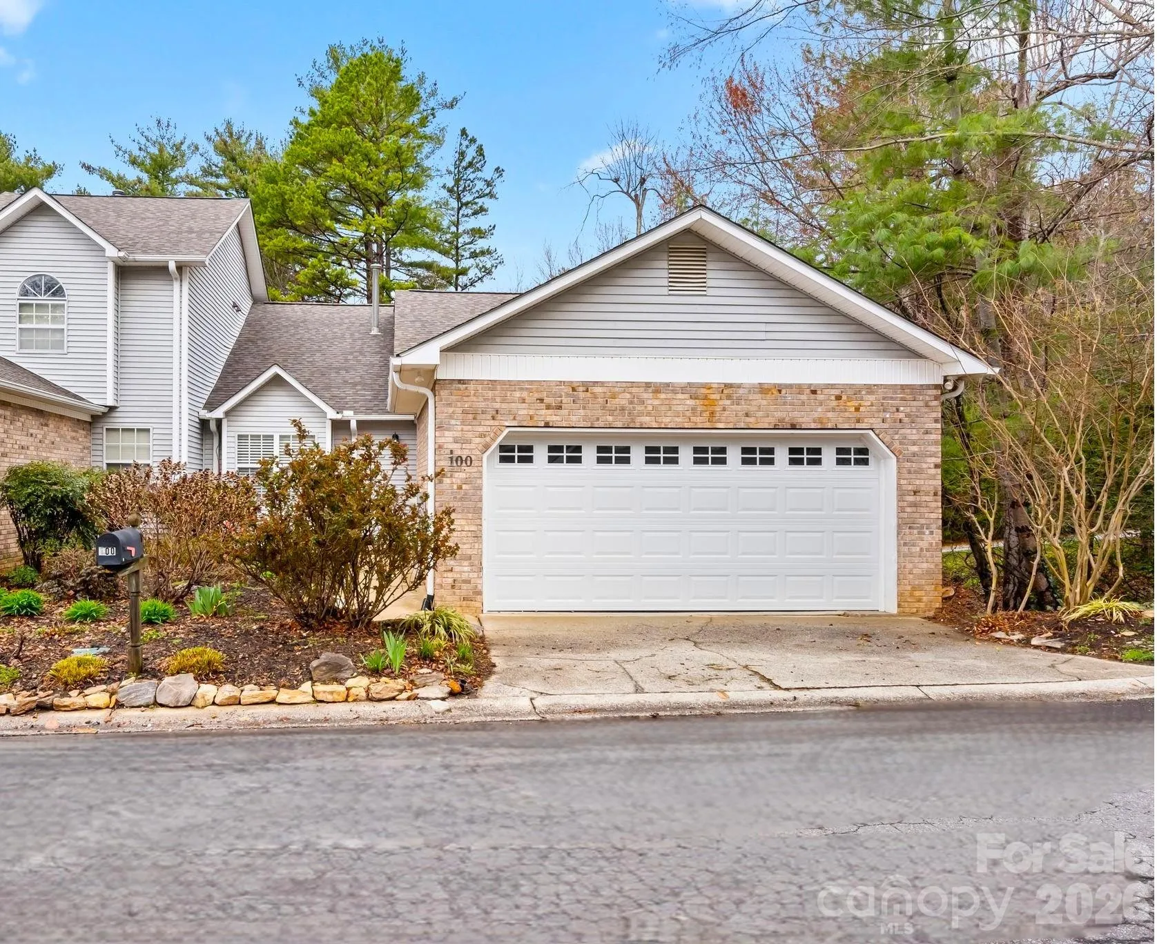 100 Thistle Knoll Court, Asheville, North Carolina 28803