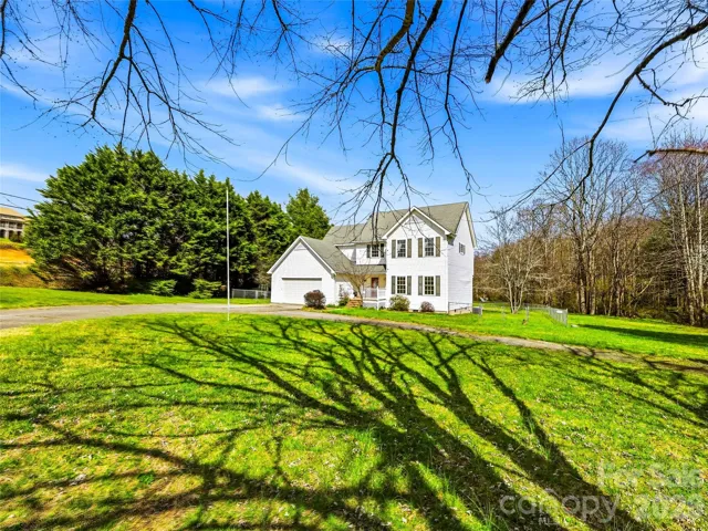 61 Rolling Hills Rd.