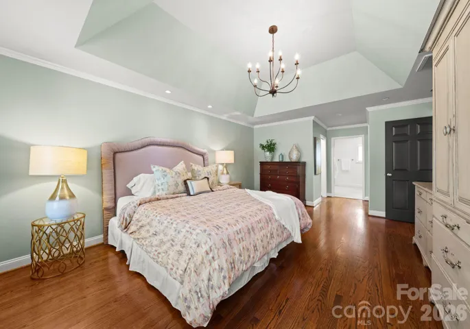 Primary suite. 