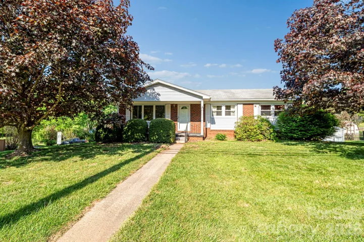 167 Mount Carmel Rd, Asheville