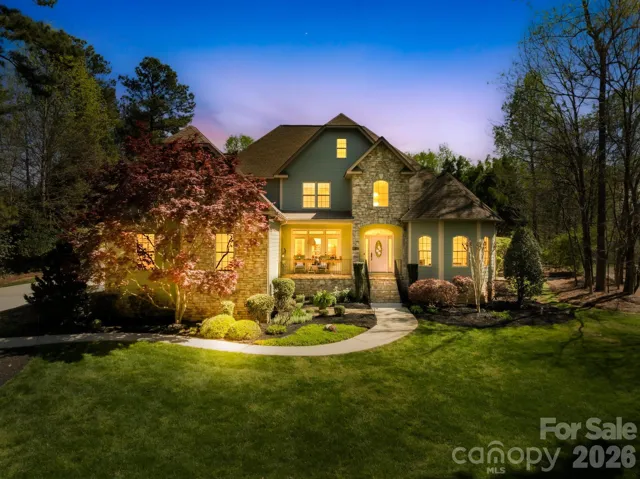 Welcome to 340 Riverwood Rd!