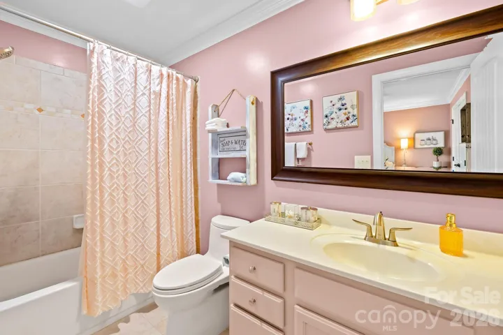 The ensuite bathroom for the 2nd bedroom.