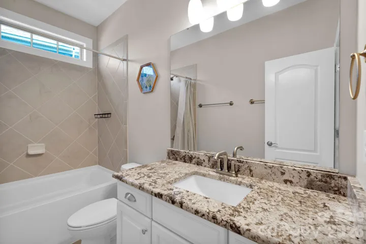 Full Bath - Main Floor