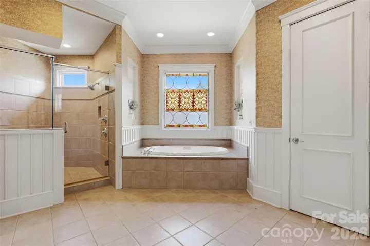 Walk-in shower. Finishes that do not ask you to compromise.