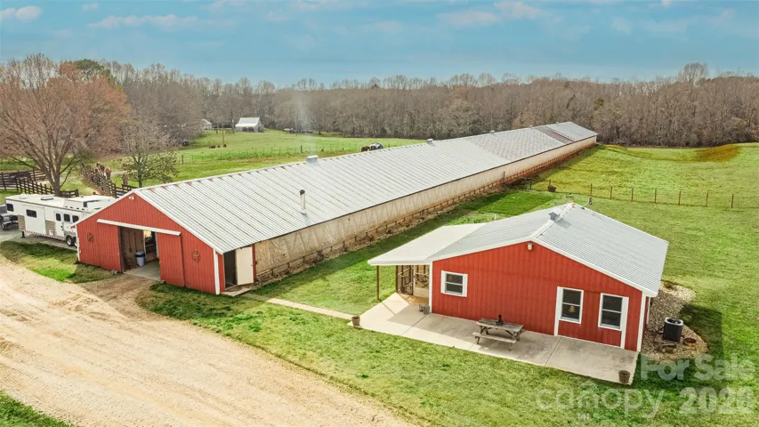 400'x45' multipurpose barn