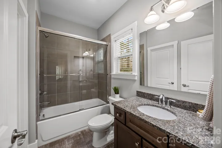 En Suite Bathroom