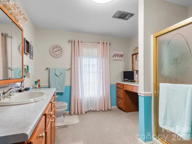 Guest bathroom on main