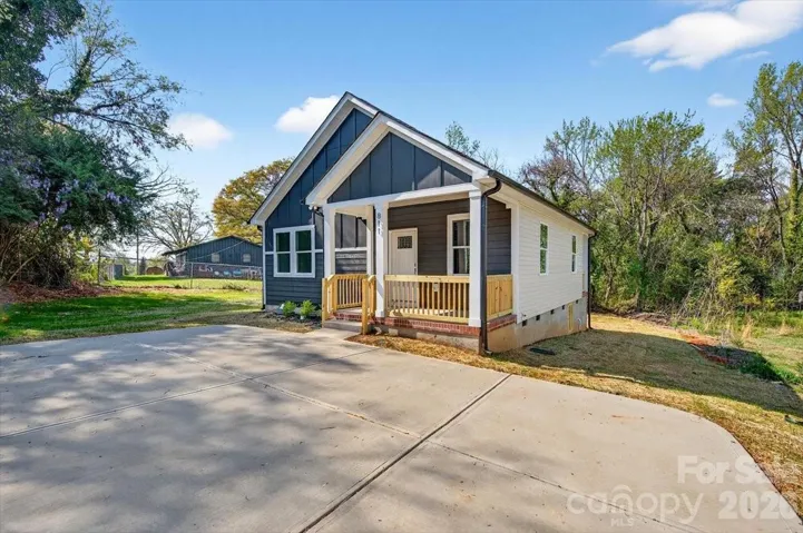 Plenty of parking space