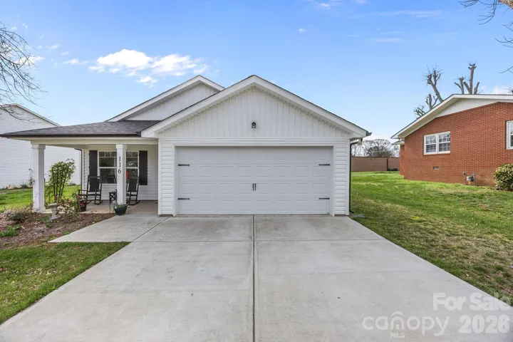 Welcome to 116 Gold Hill Ave- Rockwell