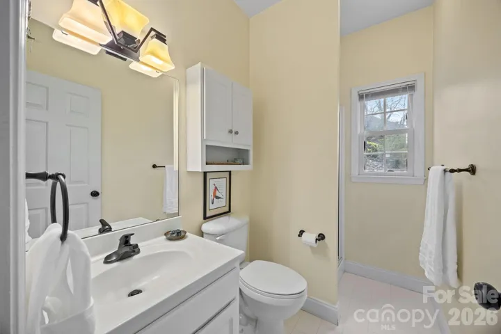 2nd Primary Bedroom Bath