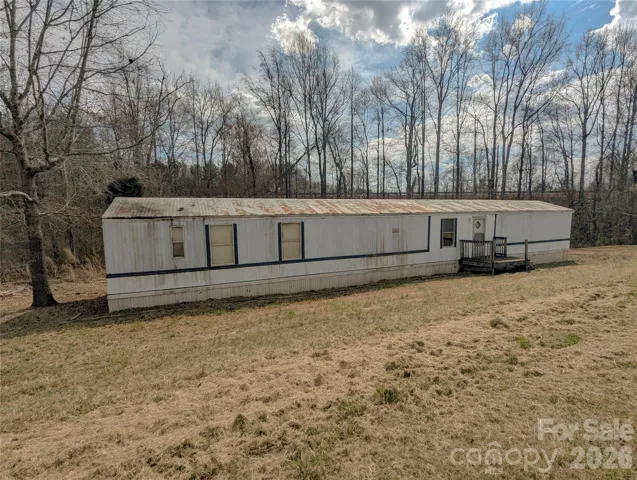 565 JM Lovelace Road