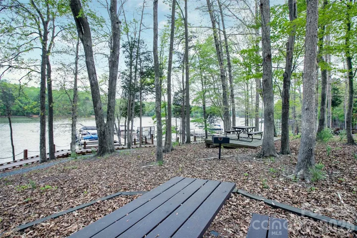 Lake View Picnic Area