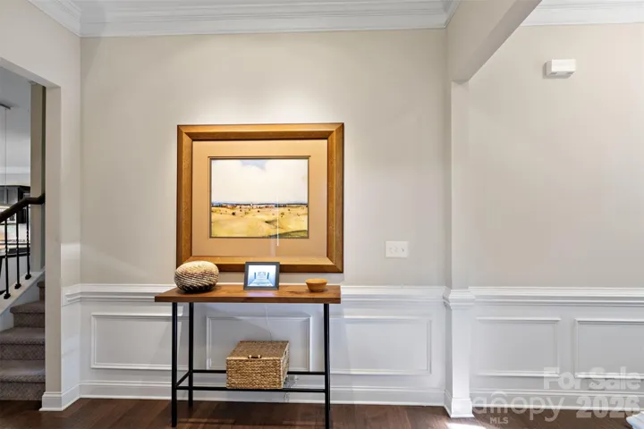 Entry Wide Angle View