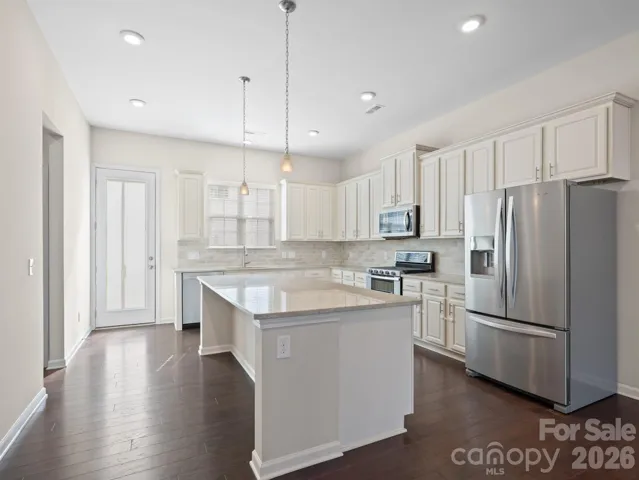 Kitchen with large island.