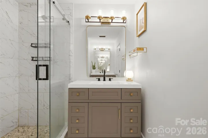 Primary- Double Vanity Bathroom