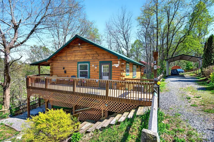 Adorable Log Cabin
