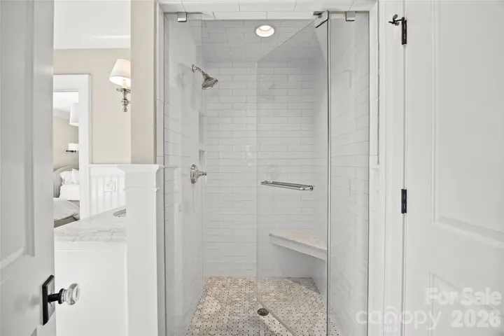 Full Bath 4