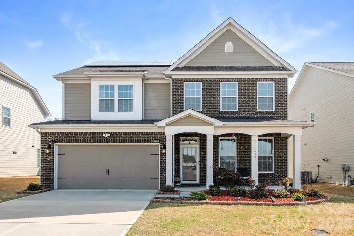 Beautifully maintained 2022 home that truly shows like new