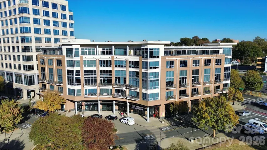 MetLofts #615