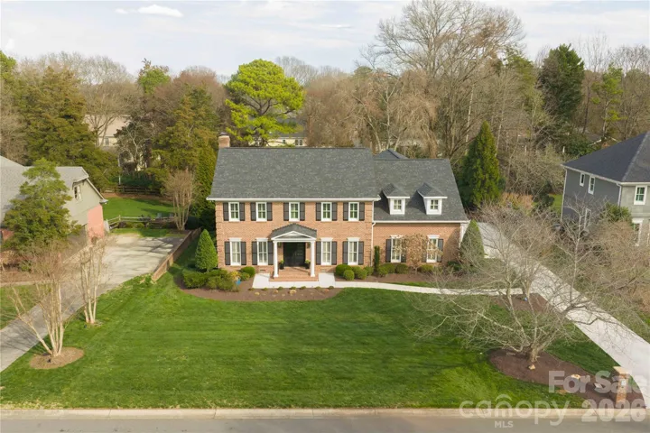 Welcome to 3025 Foxridge Rd
